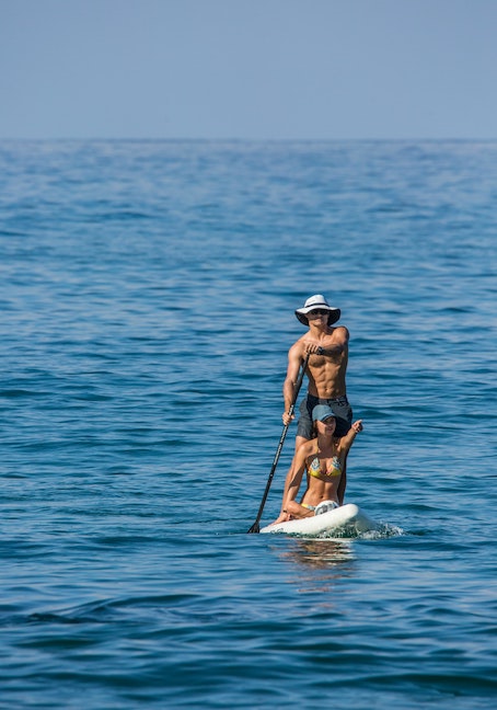 Two person paddle board