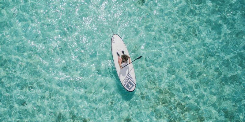what to bring paddle boarding
